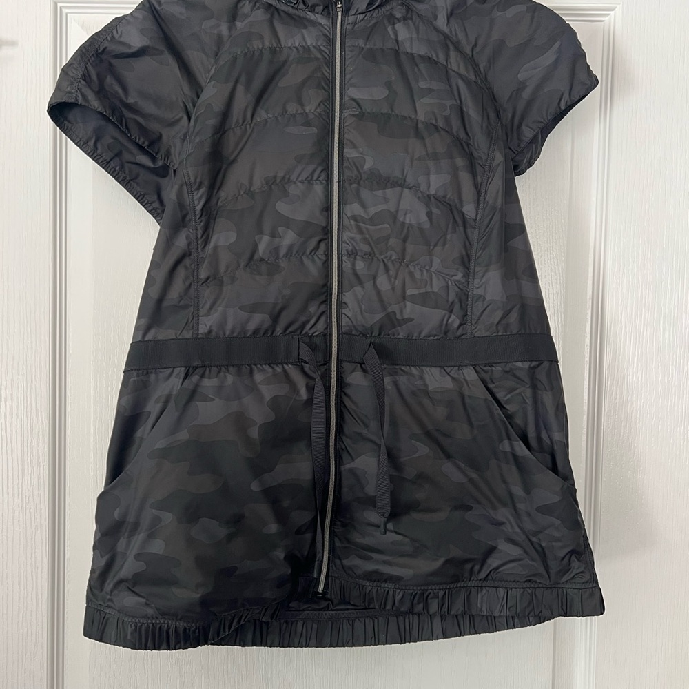 lululemon athletica Black Camouflage Vest